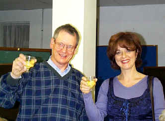 Auction Nov 2000 Terry & Nicole.JPG (99042 bytes)